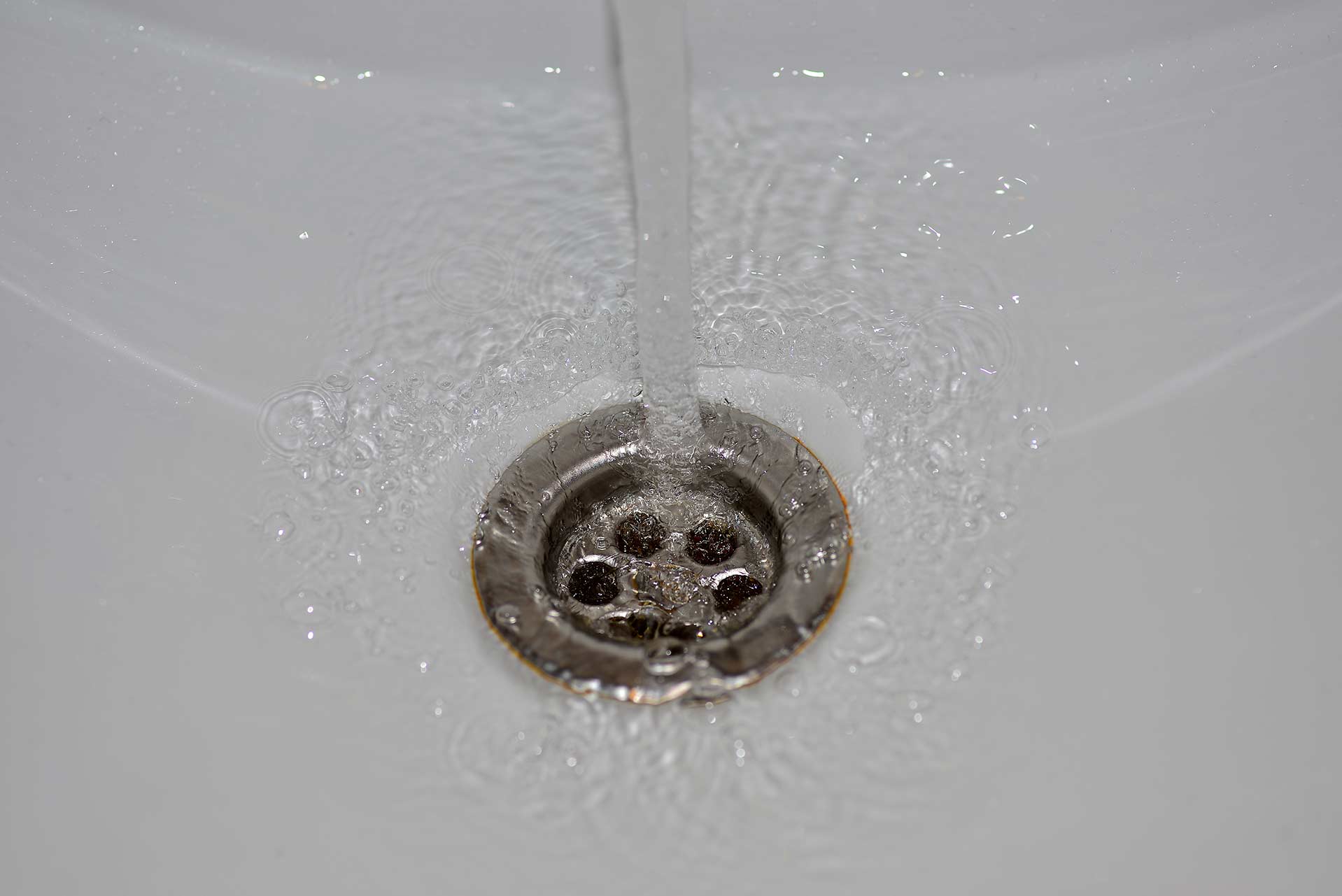 A2B Drains provides services to unblock blocked sinks and drains for properties in Sundridge.